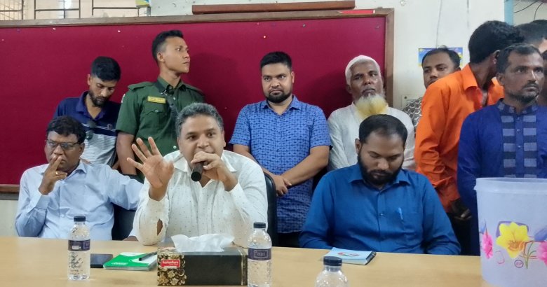 ফুলছড়িতে খাদ্য-বান্ধব কর্মসূচির ডিলার নিয়োগে অনিয়মের অভিযোগ : লটারি কার্যক্রম স্থগিত