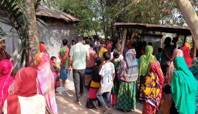 গাইবান্ধায় গৃহবধূর ঝুলন্ত মরদেহ উদ্ধার, স্বামী আটক   