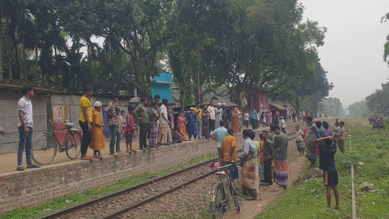 নলডাঙ্গা স্টেশনে ট্রেনে কাটা পড়ে প্রাণ গেল বৃদ্ধের