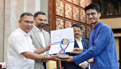 ইয়ুথ ভলান্টিয়ার অ্যাওয়ার্ড পেল গাইবান্ধার রিয়াদ